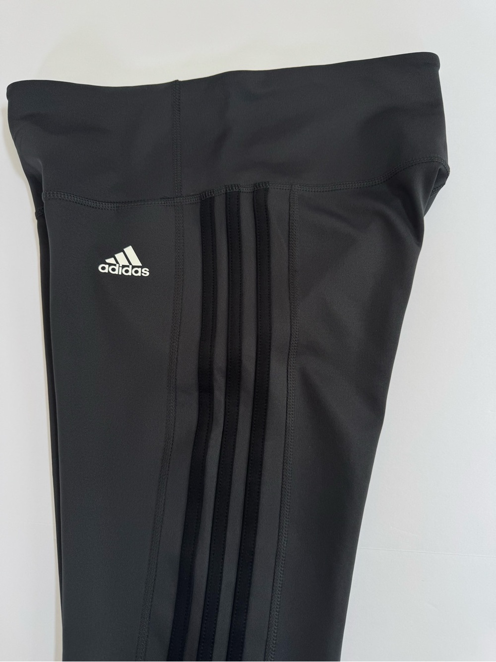 adidas Gray Leggings with Black 3-Stripes Women’s Small | CZ7646